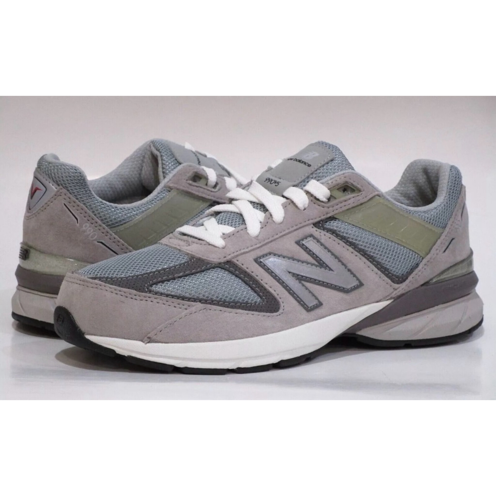 New Balance Big Kid's 990v5 Sneaker Shoes, Sz 5.5y